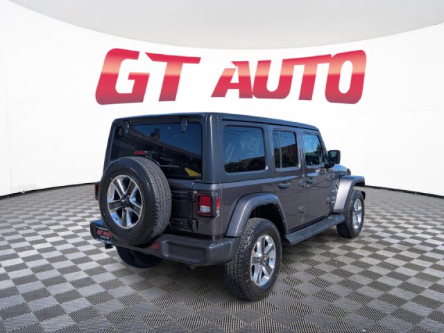 2021 Jeep Wrangler Unlimited Sahara Lower Image 2