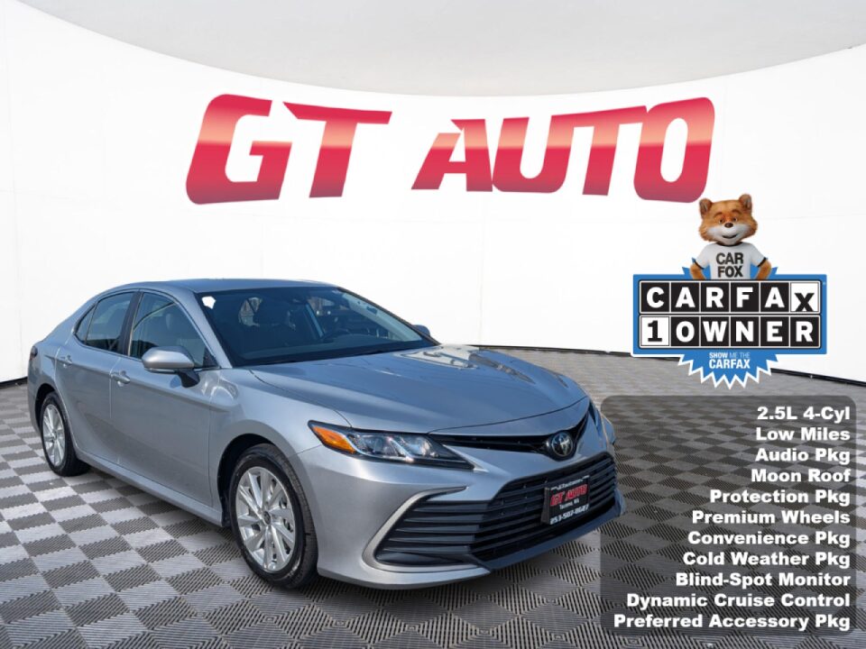 2024 Toyota Camry LE Upper Image 1